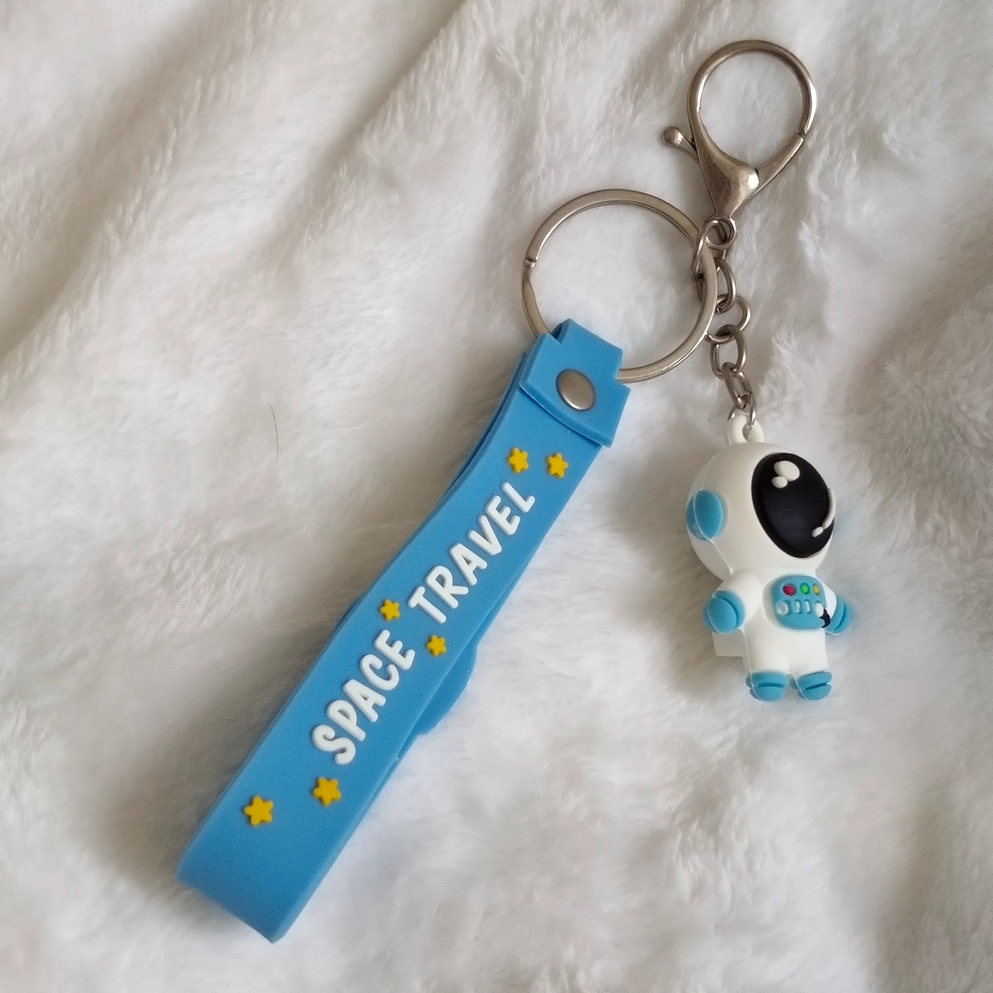 Custom 3D PVC cartoon character doll keychain